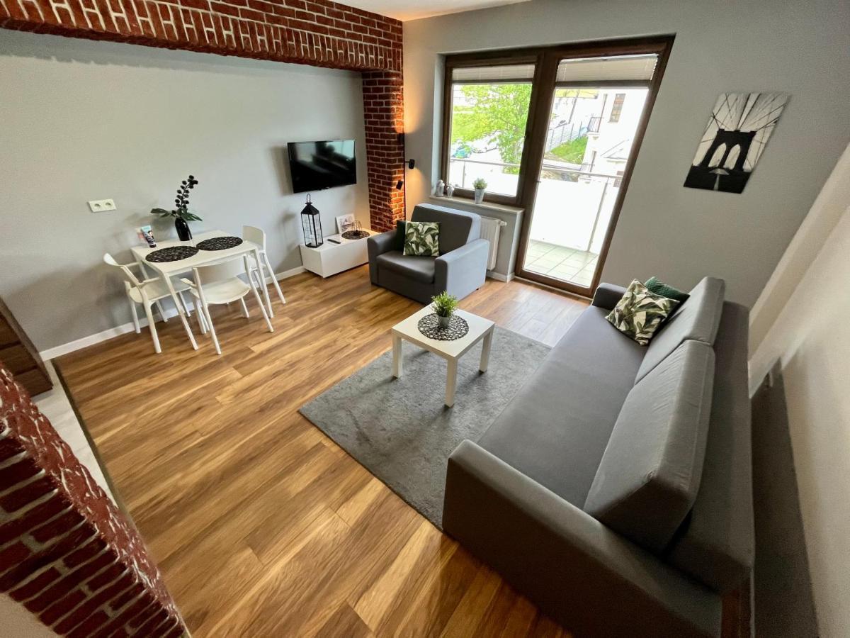 Apartment Domino *